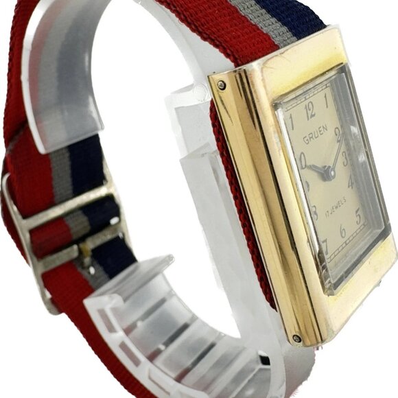 Vintage Gruen 17 Jewel Unisex Mechanical Wristwatch UT-70 Retro Rectangular - Picture 4 of 7